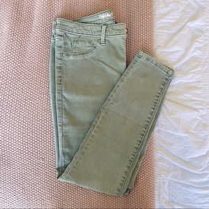 [NWOT] Olive Denim Cropped Skinny Jeans